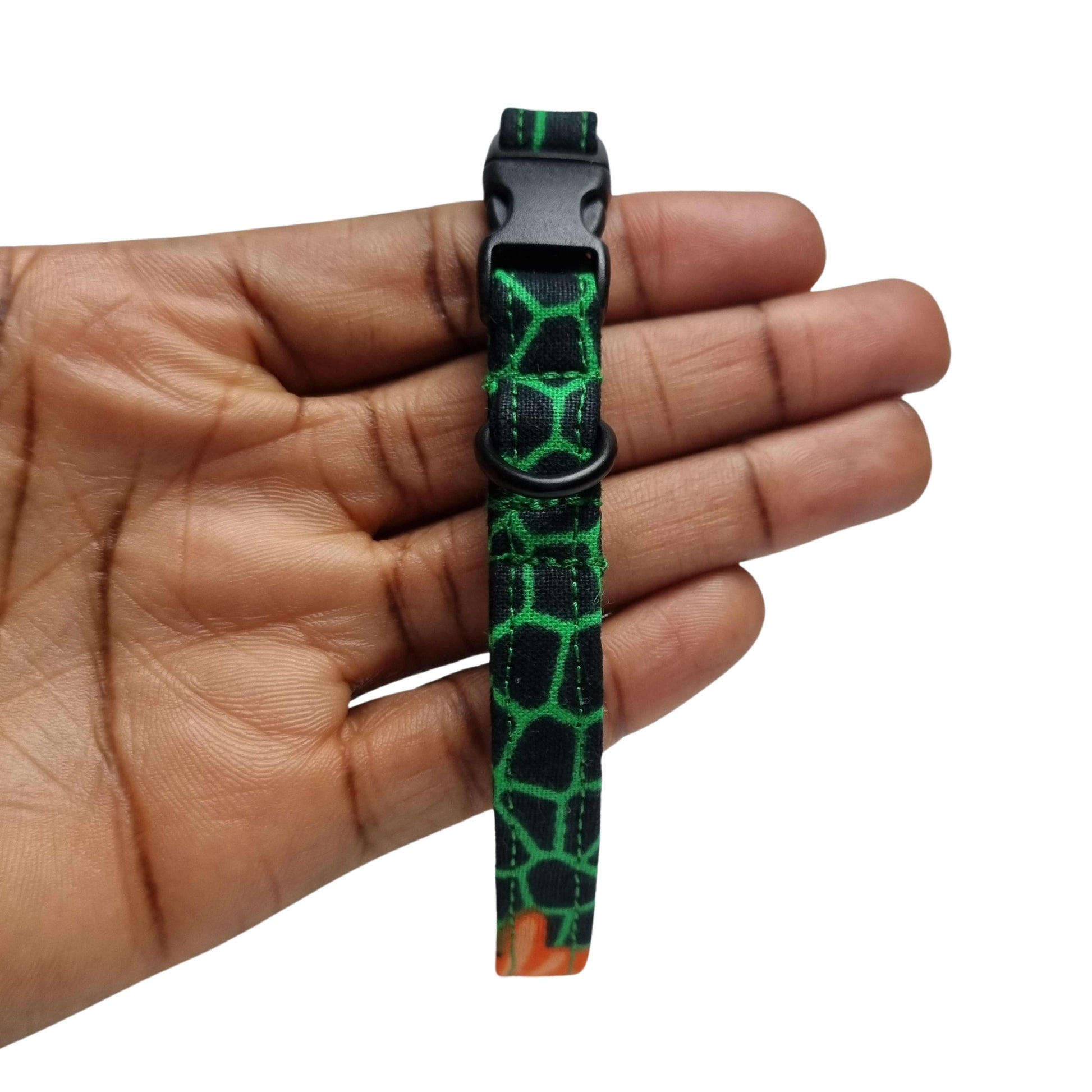 KINFE AFRICAN PRINT CAT COLLAR BHOOKI