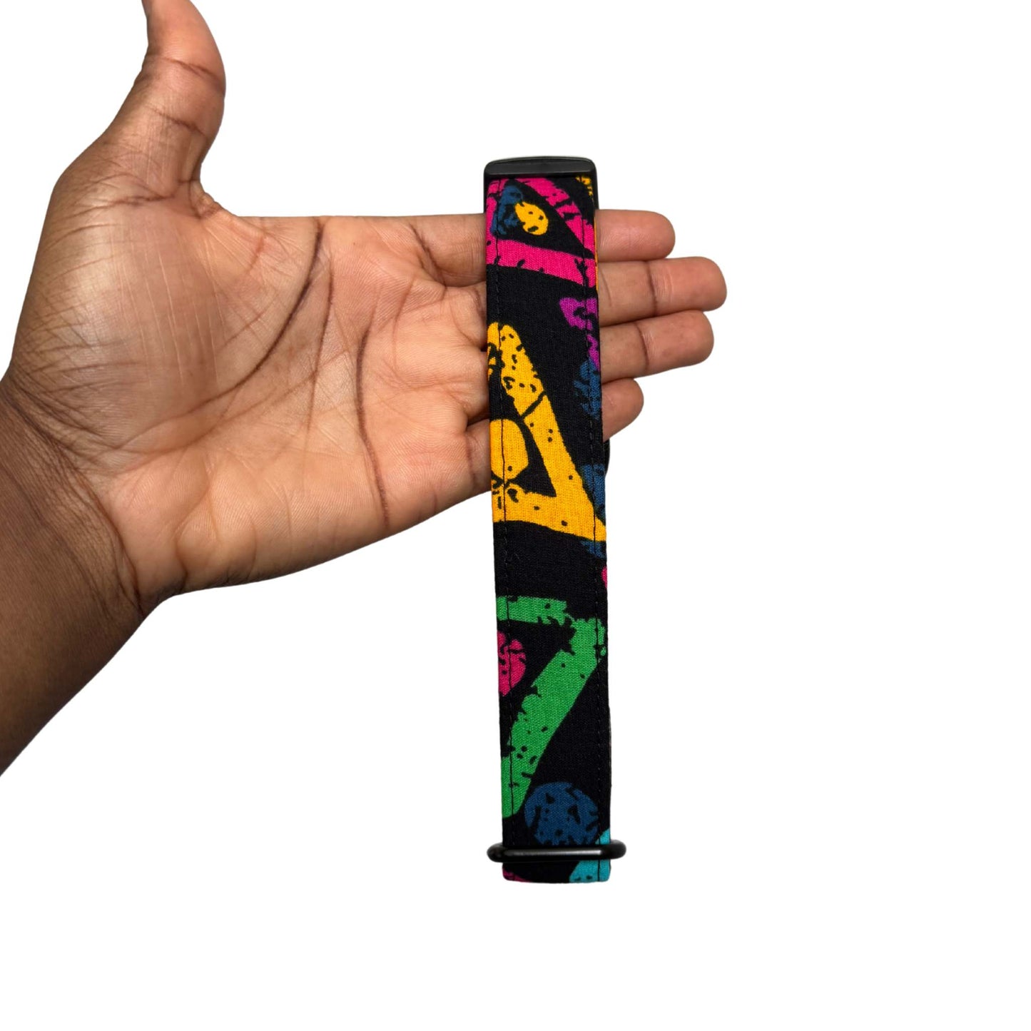 LAIDE — Black & Multicolour Triangle Dog Collar