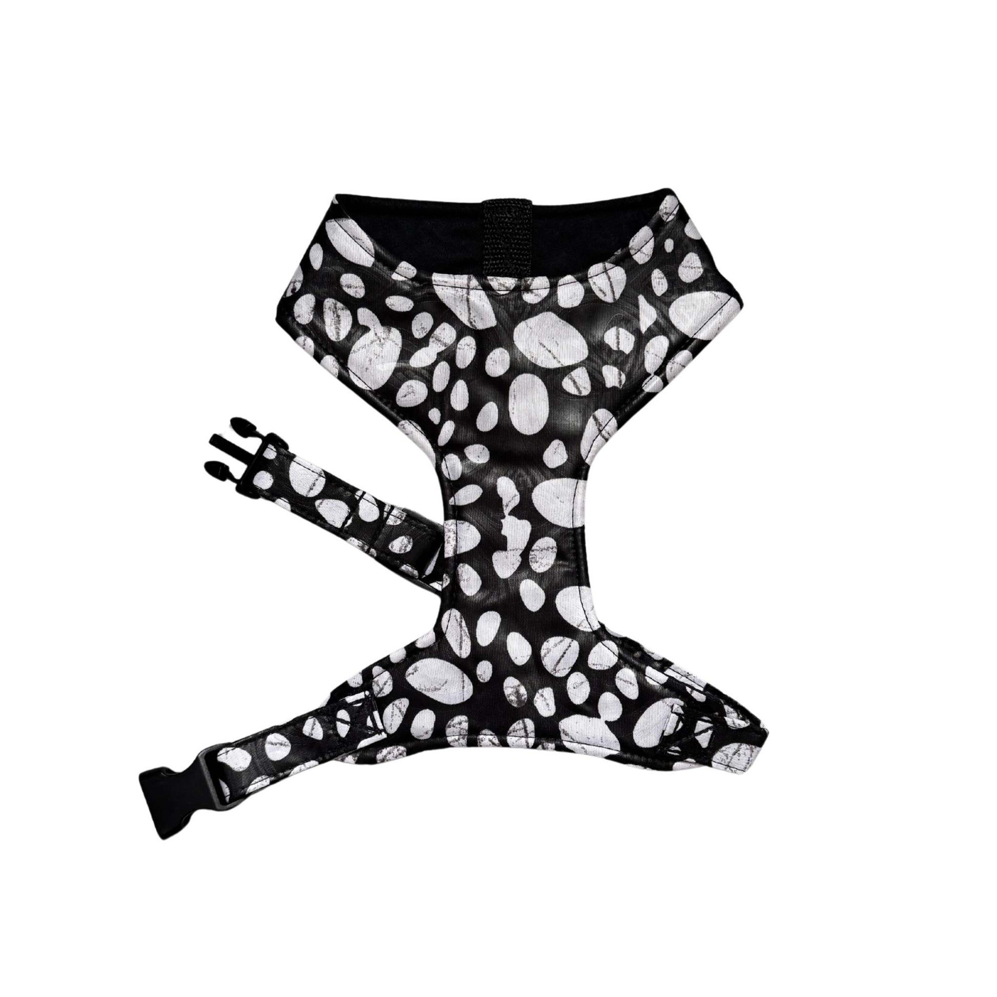 NAZOR black and white polka dot African print dog harness by Bhooki, handmade in the UK